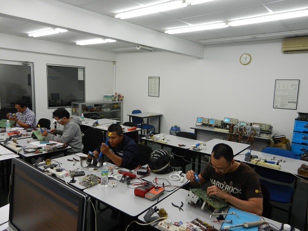 electronic repairing course