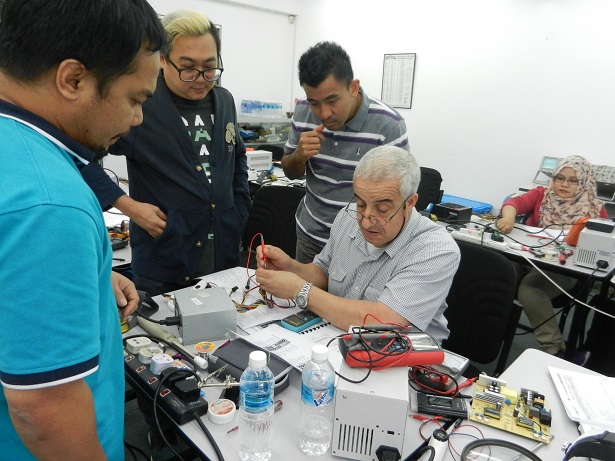 electronics repairing course