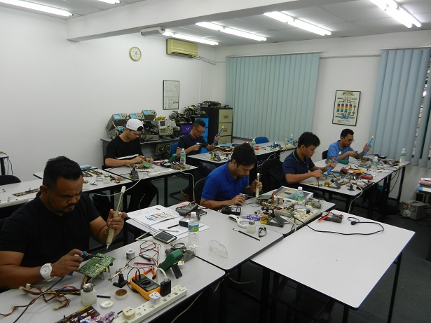 kursus membaiki elektronik malaysia