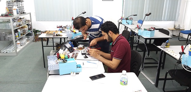 electronics repair course for oman people