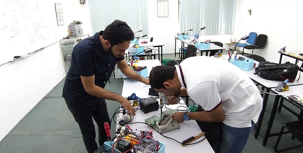 electronics repair course for oman students