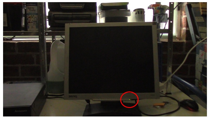 orange light in benq lcd monitor