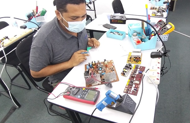 how to fix electronics course