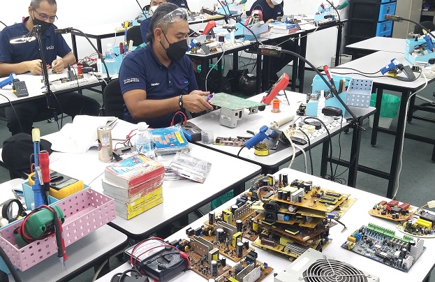 Malaysia electronics repair course