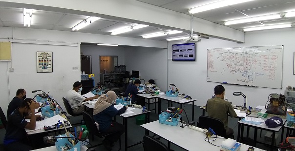 electronics training course