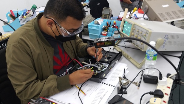 electronics course for technical staff from Penang