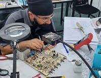 sapura aero staff attending electronics repair course