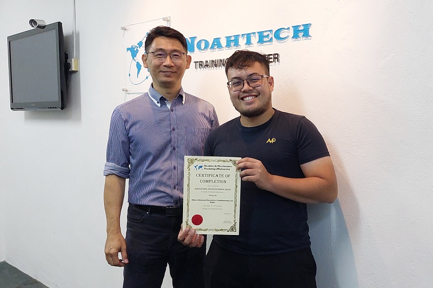 malacca student completed the electronics repair course