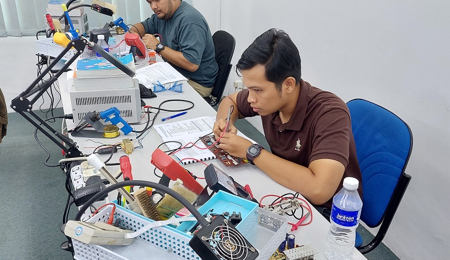 atsc staff electronics repair course